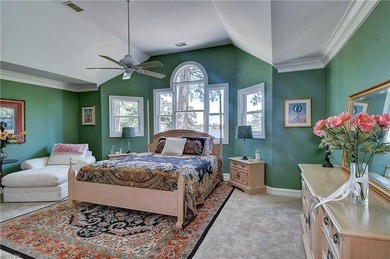Custom exquisite home situated on a 1.2 acre waterfront - photo 36