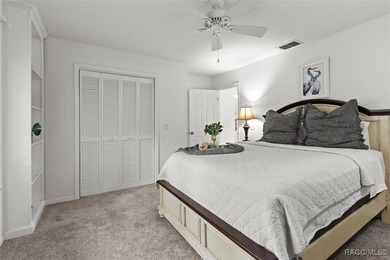 Here's your chance to live where others vacation! This gorgeous - photo 38