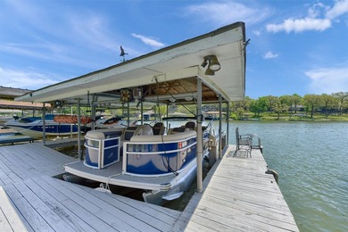 Welcome to your fully furnished lakefront retreat, offering a - photo 3