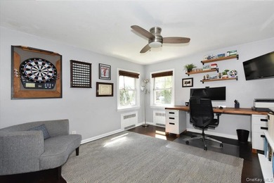 Welcome to this beautiful home located in the heart of Merrick - photo 18