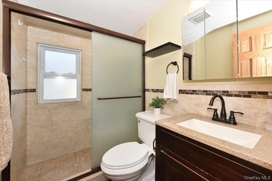 Welcome to this beautiful home located in the heart of Merrick - photo 22
