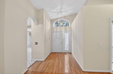 BEST BUY IN VALENCIA ISLES. 3 BEDROOMS OR 2 BEDROOMS AND A DEN - photo 5