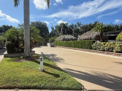 Stunning Waterfront Lot with Breathtaking Views - A MUST SEE! - photo 26