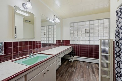 Set across 173 remarkable acres comprising multiple parcels - photo 29
