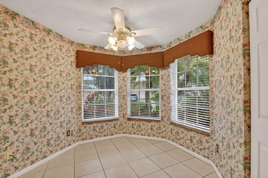 BEST BUY IN VALENCIA ISLES. 3 BEDROOMS OR 2 BEDROOMS AND A DEN - photo 10