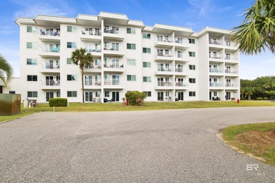 It's all about the view at this 1 bedroom/1 bathroom condominium - photo 31