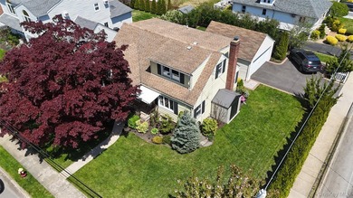 Welcome to this beautiful home located in the heart of Merrick - photo 31
