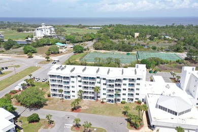 It's all about the view at this 1 bedroom/1 bathroom condominium - photo 33