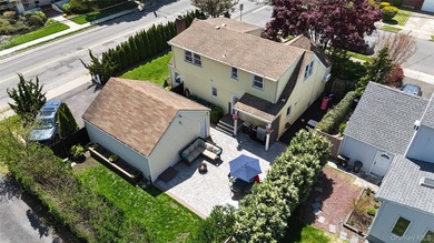 Welcome to this beautiful home located in the heart of Merrick - photo 34