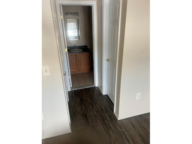 Nice condo in the Soundview area. Great opportunity for - photo 6