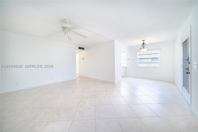 Great for Investment, no waiting time, rentals are allowed - photo 4