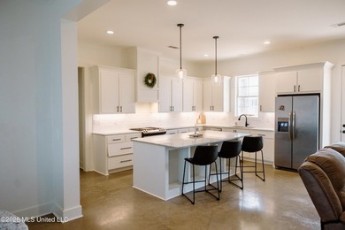 Beautiful Like-New Home on Quiet Cul-de-Sac Located within the - photo 6