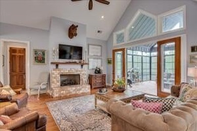 Sea Horse Farm, an extraordinary waterfront and equestrian - photo 11