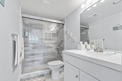INVESTORS WELCOMED...FULLY FURNISHED....TURNKEY. Leased through - photo 14
