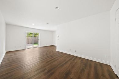 Welcome to this beautifully maintained and move-in-ready - photo 15