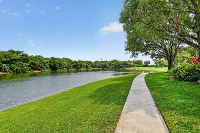 Welcome to this beautifully maintained and RARELY AVAILABLE 4 - photo 20