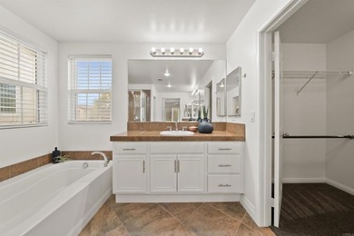 Welcome to this beautifully maintained and move-in-ready - photo 21