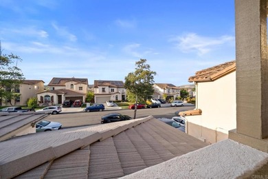 Welcome to this beautifully maintained and move-in-ready - photo 29