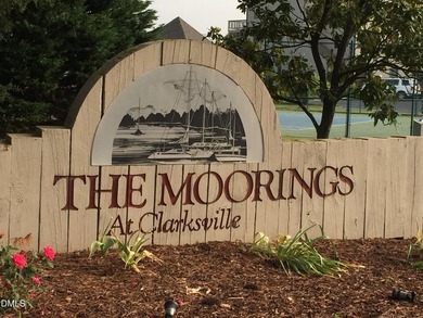 Live your best life at 63 The Moorings--where lake days start - photo 29