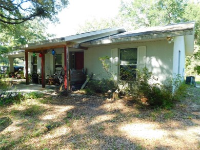 Lake Rousseau Home Sale Pending in Dunnellon Florida