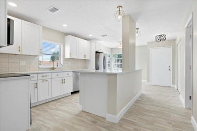 Welcome to this beautifully fully new renovated 2-bedroom - photo 5