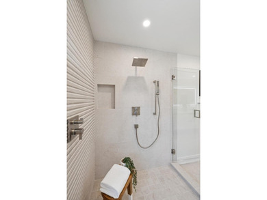 Welcome to this thoughtfully designed, expanded, and extensively - photo 36