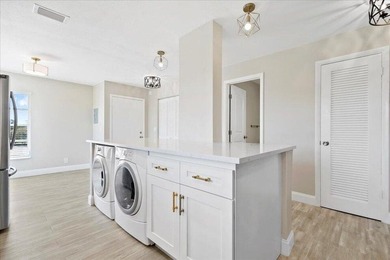 Welcome to this beautifully fully new renovated 2-bedroom - photo 6