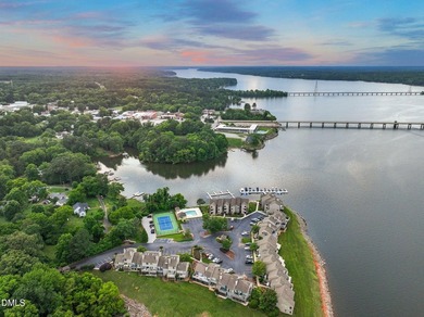 Live your best life at 63 The Moorings--where lake days start - photo 43