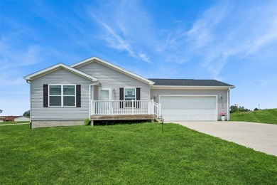 Welcome home to this quality resale ranch in the desirable - photo 1