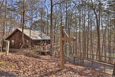 Greers Ferry Lake Home For Sale in Greers Ferry Arkansas