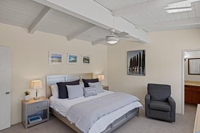 Fantastic Carmel-by-the-Sea cottage located on a very quiet - photo 15