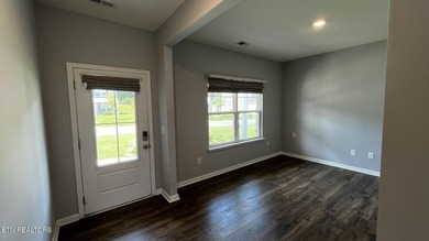 Seller Motivated! Nearly New Smart Home with 7 year structural - photo 3