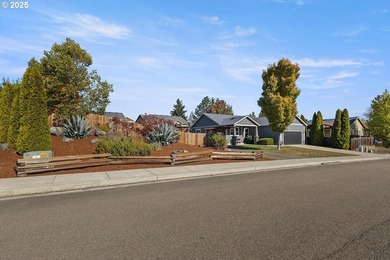 South Umpqua River Home For Sale in Roseburg Oregon