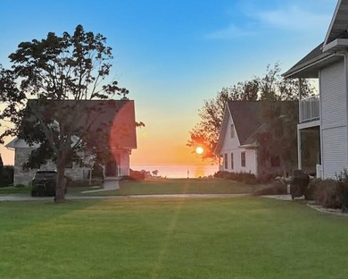 Lake Micigan - Door County Condo For Sale in Egg Harbor Wisconsin
