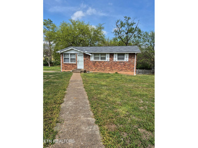Opportunity awaits with this 3-bedroom + Bonus Room, 1-bath home - photo 2