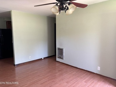 Opportunity awaits with this 3-bedroom + Bonus Room, 1-bath home - photo 10