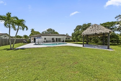 Welcome to 7635 Oakmont Drive in Lake Worth, a charming - photo 8