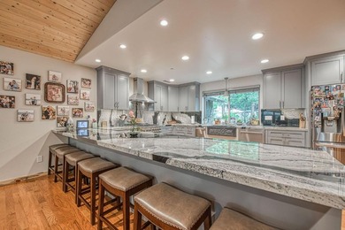 OPEN HOUSE: Sunday, July 5th 12 - 3pmMeticulously maintained and - photo 15