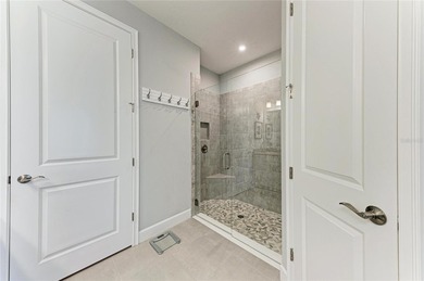 Imagine waking up each day to the elegance of resort-style - photo 17