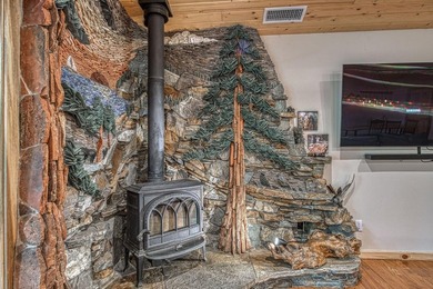 OPEN HOUSE: Sunday, July 5th 12 - 3pmMeticulously maintained and - photo 22