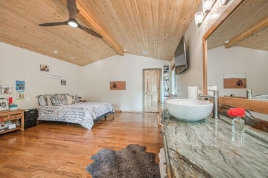 OPEN HOUSE: Sunday, July 5th 12 - 3pmMeticulously maintained and - photo 28