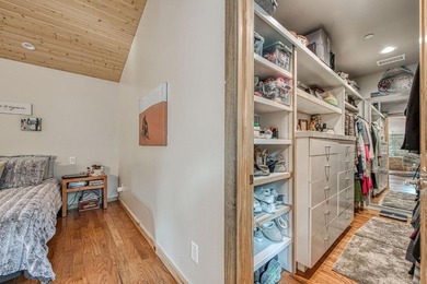OPEN HOUSE: Sunday, July 5th 12 - 3pmMeticulously maintained and - photo 32