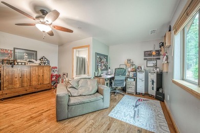 OPEN HOUSE: Sunday, July 5th 12 - 3pmMeticulously maintained and - photo 33