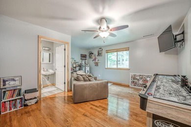 OPEN HOUSE: Sunday, July 5th 12 - 3pmMeticulously maintained and - photo 34