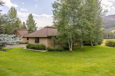 Stunning custom mountain home featuring unobscured Bald Mountain - photo 37