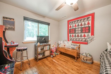 OPEN HOUSE: Sunday, July 5th 12 - 3pmMeticulously maintained and - photo 38