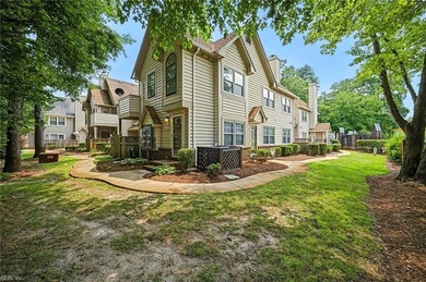 Welcome to 713 Rapidan River Court, a refreshed Chesapeake condo - photo 2
