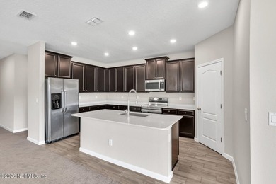 Move in ready home in the desirable Bainbridge Estates - photo 6