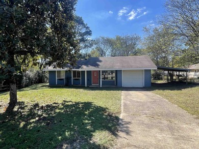 Lake Hamilton Home For Sale in Hot Springs Arkansas