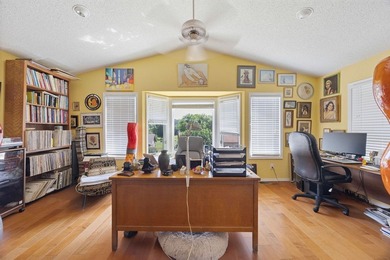 Well maintained home with limited view of Kingswood golf course - photo 13